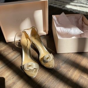 Alexandre Birman Gold Knot Wedges